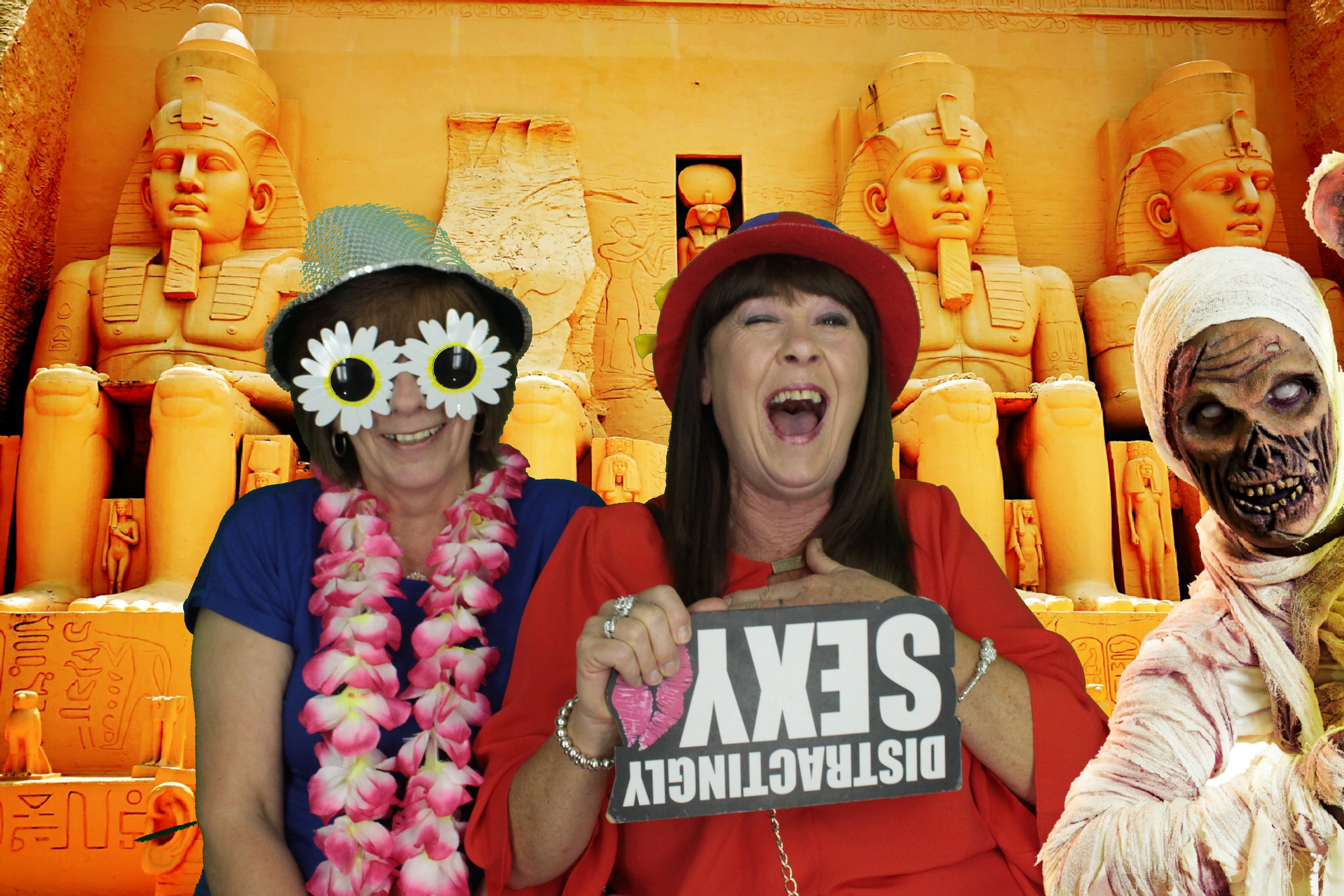 Rachel's 50th Birthday | View more photos from the event at gallery.myphotoboothexperience.co.uk/u/MyPhotoBoothExperienceLtd/Rachels-50th-Birthday